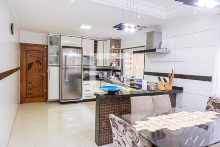 Casa à venda com 180m², 3 quartos e 5 vagas Casa à venda com 180m², 3 quartos e 5 vagasCozinha