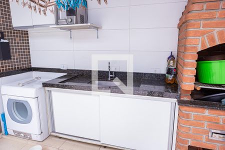Casa à venda com 180m², 3 quartos e 5 vagas Casa à venda com 180m², 3 quartos e 5 vagasChurrasqueira