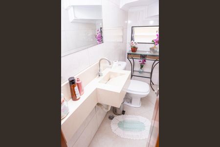 Casa à venda com 180m², 3 quartos e 5 vagas Casa à venda com 180m², 3 quartos e 5 vagasLavabo