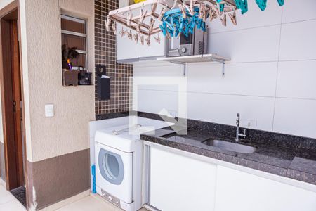 Casa à venda com 180m², 3 quartos e 5 vagas Casa à venda com 180m², 3 quartos e 5 vagasÁrea de Serviço