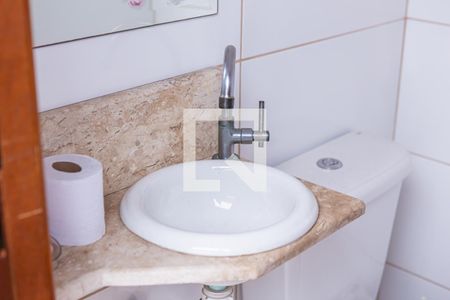 Casa à venda com 180m², 3 quartos e 5 vagas Casa à venda com 180m², 3 quartos e 5 vagaslavabo da Área de Serviço