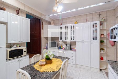 Casa à venda com 197m², 3 quartos e 1 vagaCozinha e área de serviço