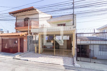 Casa à venda com 197m², 3 quartos e 1 vagaFachada