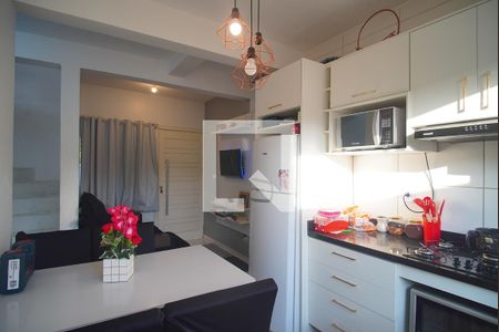 Casa de condomínio à venda com 50m², 2 quartos e 1 vaga Casa de condomínio à venda com 50m², 2 quartos e 1 vagaCozinha
