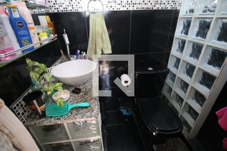 Casa à venda com 150m², 2 quartos e sem vagaBanheiro da Suíte 2