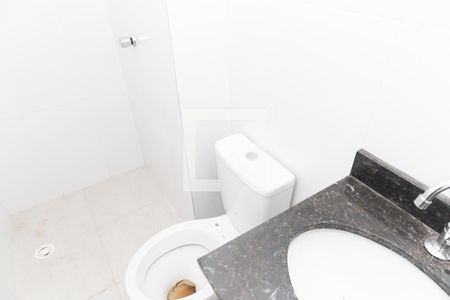 Apartamento à venda com 56m², 2 quartos e 1 vaga Apartamento à venda com 56m², 2 quartos e 1 vagaBanheiro Social