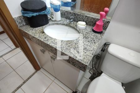 Apartamento para alugar com 146m², 3 quartos e 2 vagas Apartamento para alugar com 146m², 3 quartos e 2 vagasBanheiro da Suíte 1