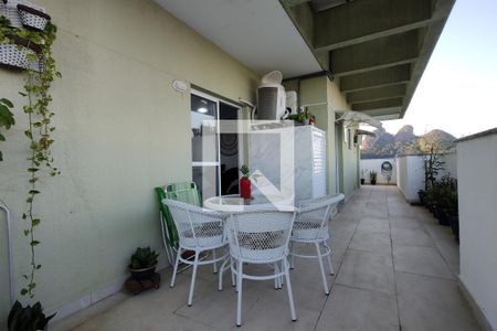 Apartamento para alugar com 146m², 3 quartos e 2 vagas Apartamento para alugar com 146m², 3 quartos e 2 vagasCobertura