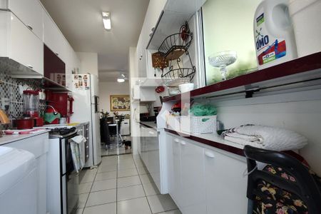 Apartamento para alugar com 146m², 3 quartos e 2 vagas Apartamento para alugar com 146m², 3 quartos e 2 vagasCozinha - Armários