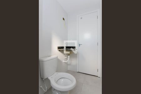 Apartamento à venda com 56m², 2 quartos e 1 vaga Apartamento à venda com 56m², 2 quartos e 1 vagaBanheiro Social