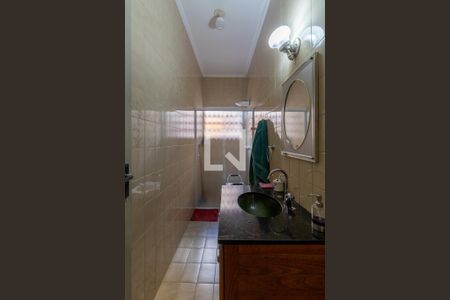 Casa à venda com 250m², 4 quartos e 3 vagas Casa à venda com 250m², 4 quartos e 3 vagasBanheiro
