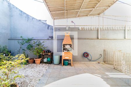 Casa à venda com 340m², 4 quartos e 4 vagas Casa à venda com 340m², 4 quartos e 4 vagasàrea externa