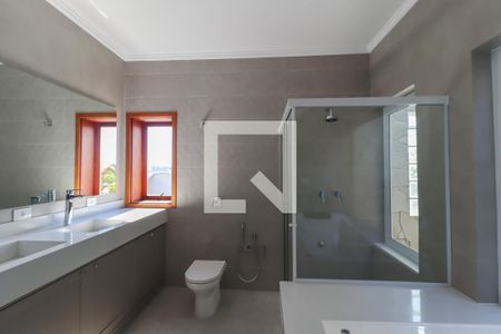 Casa de condomínio à venda com 370m², 4 quartos e 3 vagas Casa de condomínio à venda com 370m², 4 quartos e 3 vagasSuíte 2