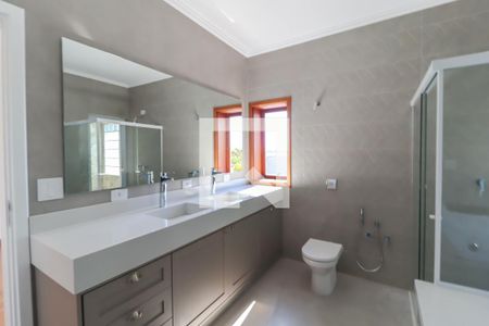 Casa de condomínio à venda com 370m², 4 quartos e 3 vagas Casa de condomínio à venda com 370m², 4 quartos e 3 vagasSuíte 2