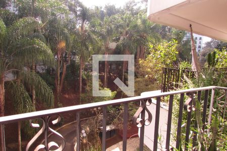 Apartamento à venda com 180m², 3 quartos e 3 vagasDormitório 1 - varanda