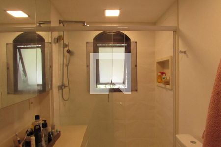 Apartamento à venda com 180m², 3 quartos e 3 vagasSuíte 1 - banheiro