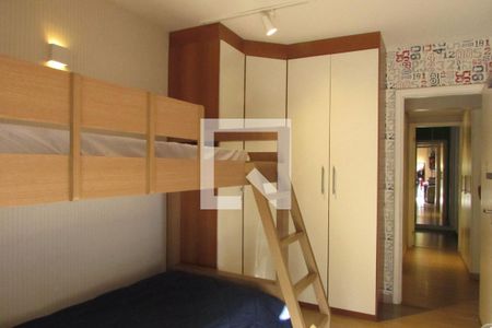 Apartamento à venda com 180m², 3 quartos e 3 vagasDormitório 1