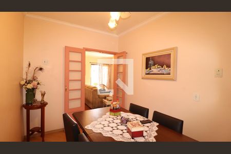Casa à venda com 200m², 4 quartos e 4 vagasSala de Jantar