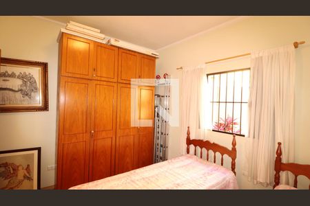 Casa à venda com 200m², 4 quartos e 4 vagasQuarto 2