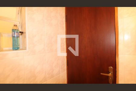 Casa à venda com 200m², 4 quartos e 4 vagasBanheiro 2