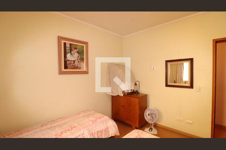 Casa à venda com 200m², 4 quartos e 4 vagasQuarto 2