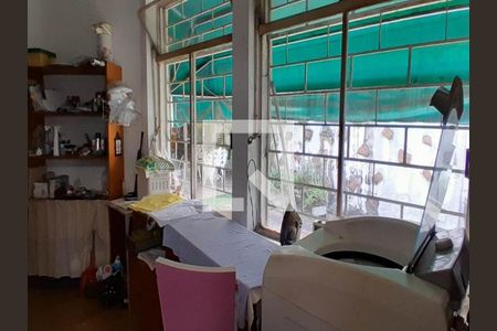 Casa à venda com 250m², 4 quartos e 2 vagas