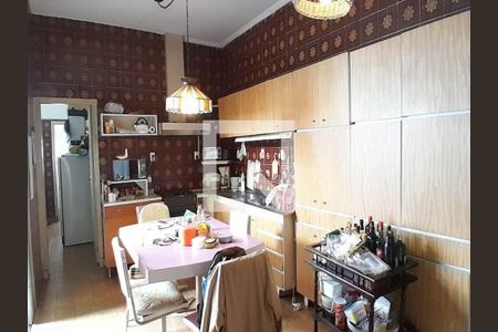 Casa à venda com 250m², 4 quartos e 2 vagas