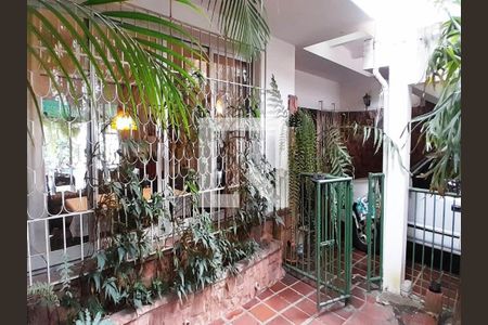 Casa à venda com 250m², 4 quartos e 2 vagas