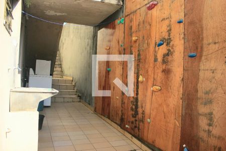 Casa à venda com 175m², 3 quartos e 2 vagasLavanderia
