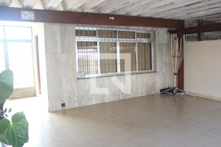 Casa à venda com 175m², 3 quartos e 2 vagasGaragem