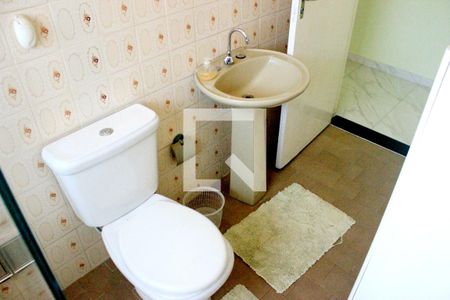 Casa à venda com 175m², 3 quartos e 2 vagasBanheiro 2