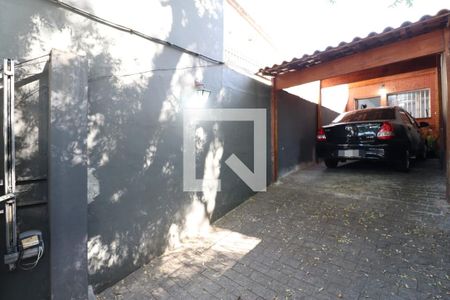 Casa à venda com 182m², 2 quartos e 2 vagas Casa à venda com 182m², 2 quartos e 2 vagasGaragem