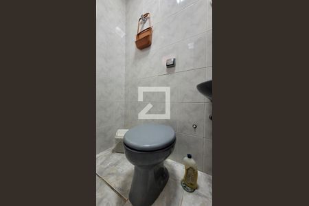 Casa à venda com 271m², 3 quartos e 5 vagasBanheiro 1