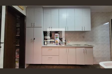 Casa à venda com 271m², 3 quartos e 5 vagasÁrea de Serviço