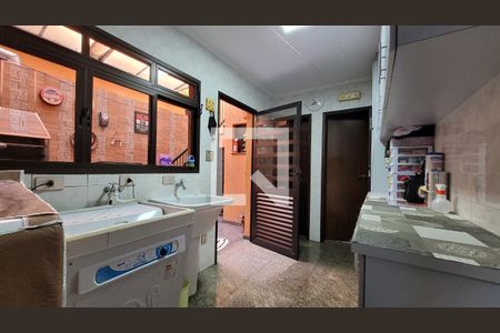 Casa à venda com 271m², 3 quartos e 5 vagasÁrea de Serviço