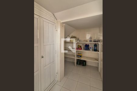 Casa à venda com 650m², 3 quartos e 10 vagasDespensa