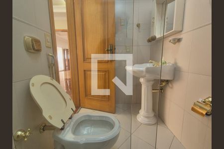 Casa à venda com 650m², 3 quartos e 10 vagasBanheiro 2