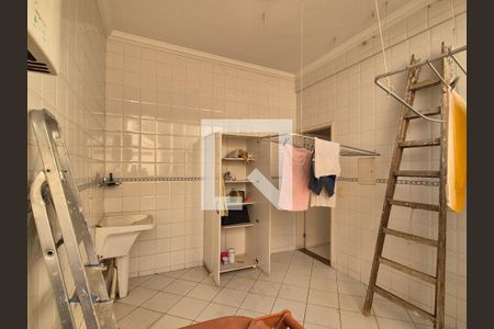 Casa à venda com 650m², 3 quartos e 10 vagasÁrea de Serviçon(anexo)