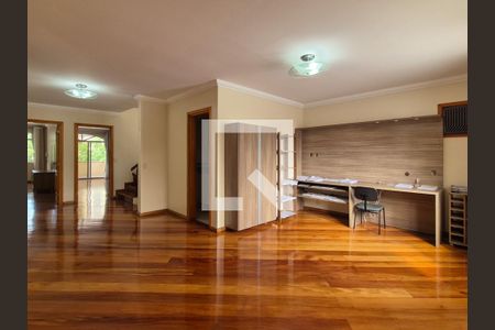 Casa à venda com 650m², 3 quartos e 10 vagasHall