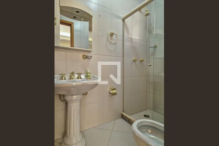 Casa à venda com 650m², 3 quartos e 10 vagasBanheiro 2