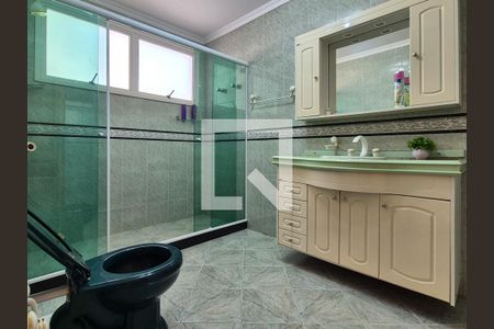 Casa à venda com 650m², 3 quartos e 10 vagasBanheiro da Suíte 1