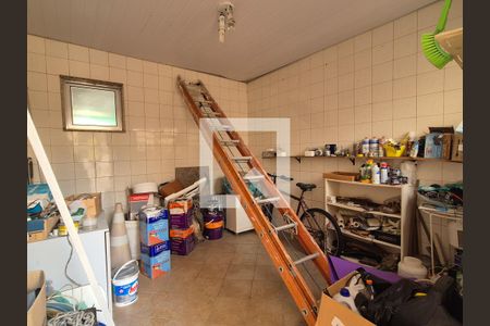 Casa à venda com 650m², 3 quartos e 10 vagasQuarto de ferramentas