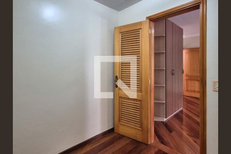 Casa à venda com 650m², 3 quartos e 10 vagasCloset da suíte 1