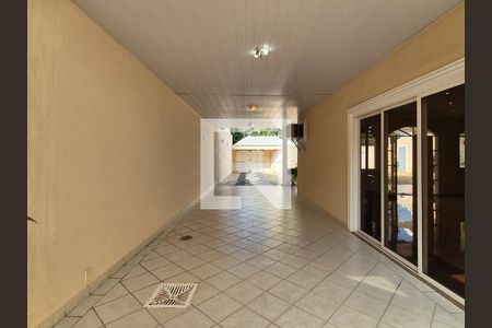 Casa à venda com 650m², 3 quartos e 10 vagasVaranda