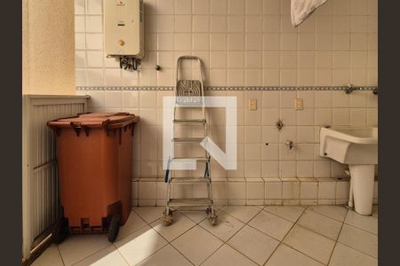 Casa à venda com 650m², 3 quartos e 10 vagasÁrea de Serviçon(anexo)