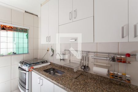 Casa à venda com 266m², 3 quartos e 6 vagas Casa à venda com 266m², 3 quartos e 6 vagasCozinha