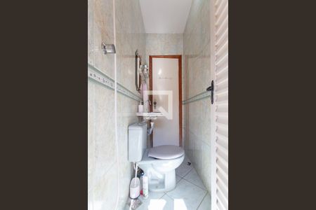 Casa à venda com 266m², 3 quartos e 6 vagas Casa à venda com 266m², 3 quartos e 6 vagasBanheiro Social 2