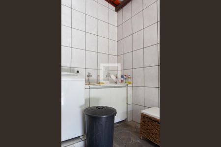 Casa à venda com 266m², 3 quartos e 6 vagas Casa à venda com 266m², 3 quartos e 6 vagasÁrea de Serviço