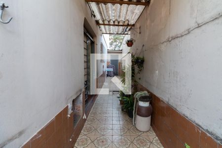 Casa à venda com 125m², 3 quartos e 2 vagas Casa à venda com 125m², 3 quartos e 2 vagasCorredor