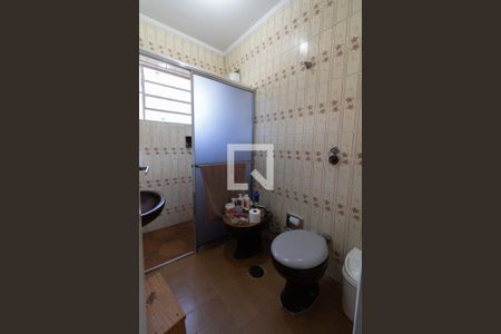 Casa à venda com 125m², 3 quartos e 2 vagas Casa à venda com 125m², 3 quartos e 2 vagasBanheiro 2